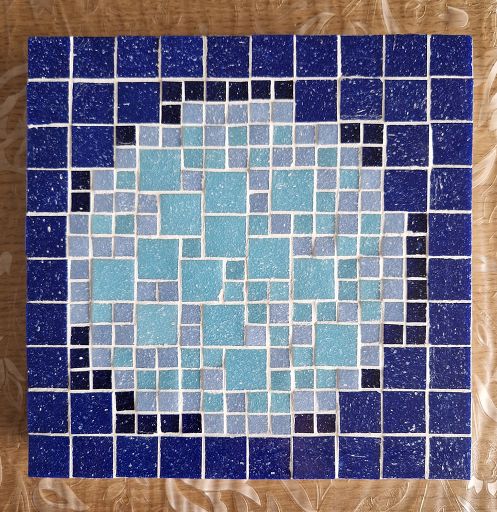 Lune bleue en pixel art